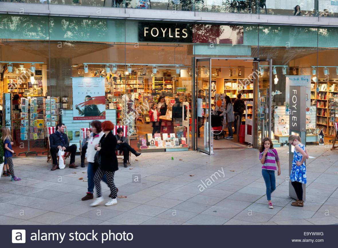 foyles-bookshop-in-the-southbank-centre-south-bank-london-E9YWWG.jpg